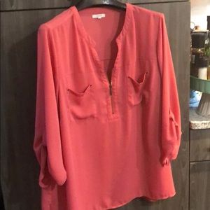 Maurices V neck Blouse w/zipper size 3